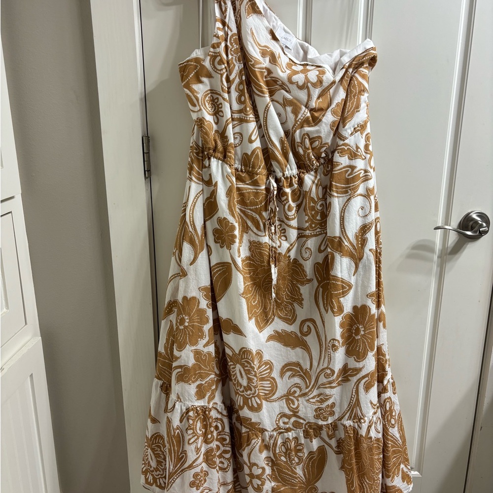 Sugarlips One-Shoulder Floral Dress in White and Tan